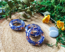 Load image into Gallery viewer, Cornflower petal ring