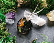 Load image into Gallery viewer, Floral moon pendant