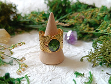 Load image into Gallery viewer, Green reindeer moss statement ring
