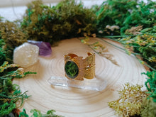 Load image into Gallery viewer, Green reindeer moss statement ring
