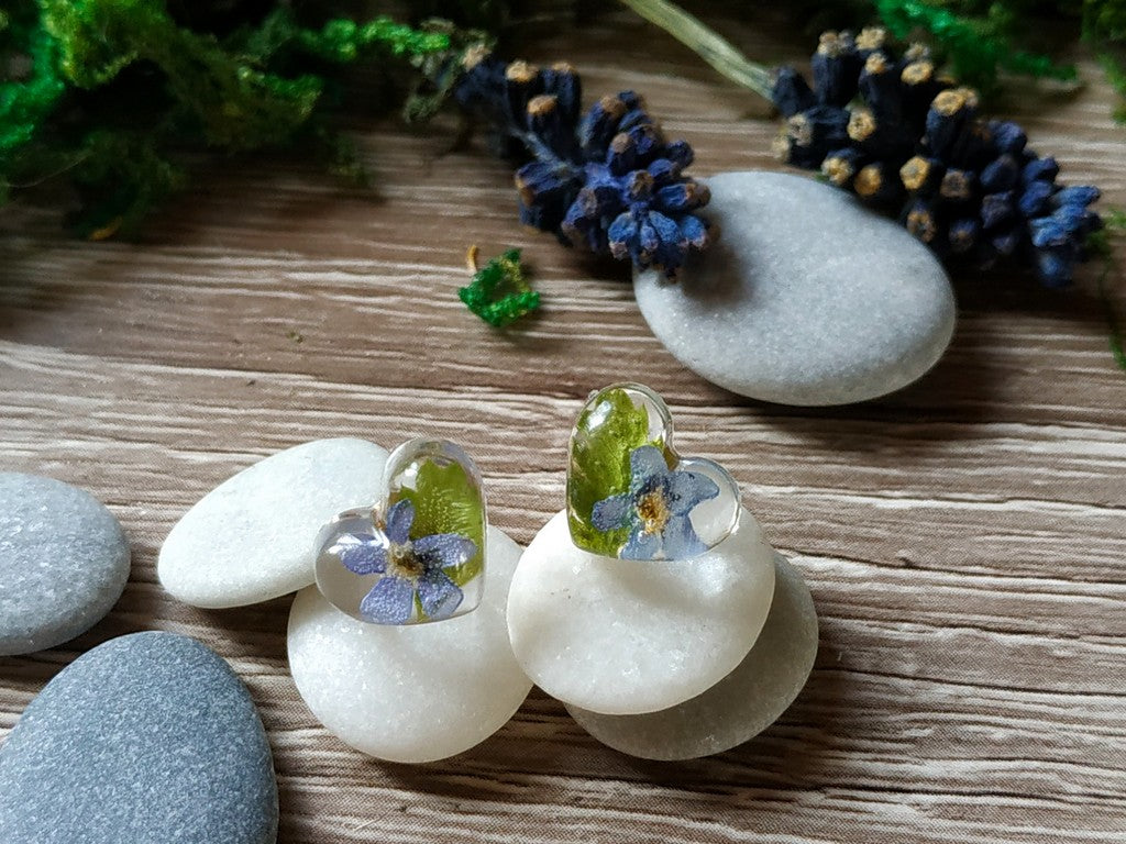 Floral heart stud earrings