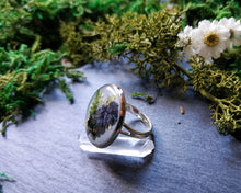 Load image into Gallery viewer, Secret garden floral ring
