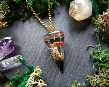 Load image into Gallery viewer, Amanita pendulum pendant
